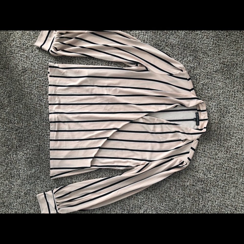 Women’s long sleeve blush blouse